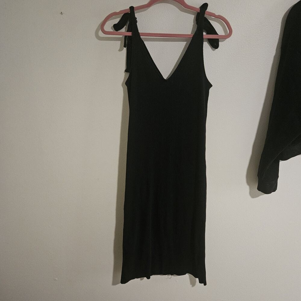 Zara Large Bodycon Dress Knit Ribbed Black Thick Trim Stretch Big Button Detail